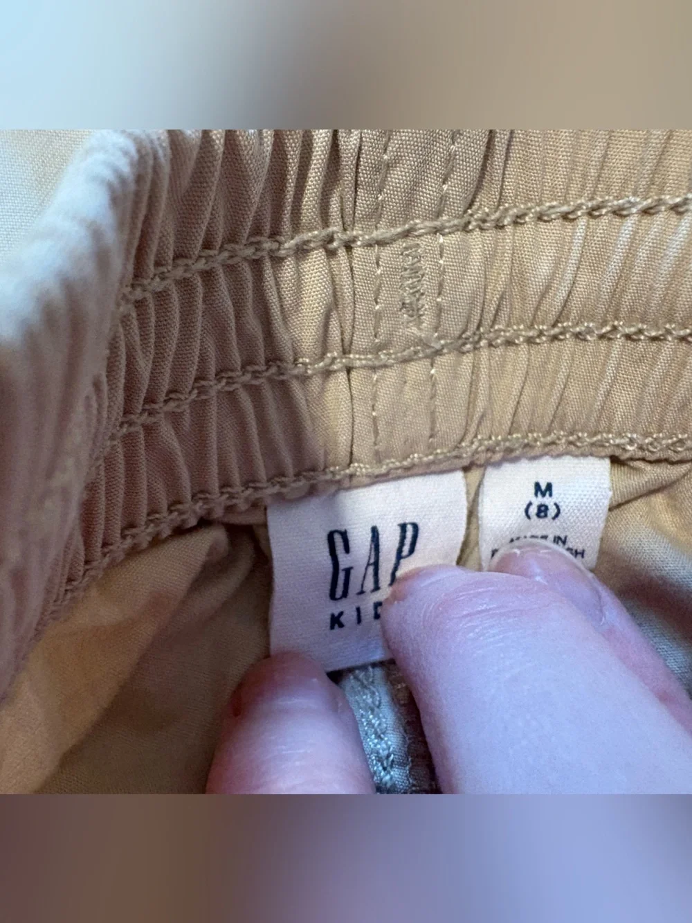 GAP lightweight khaki